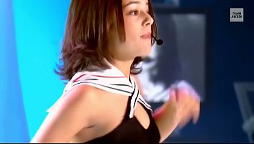 Celebridad famosa se deja follar sin ropa en el vestuario