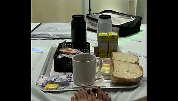 Desayuno caliente con coño empapado