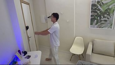 La paciente zorra se deja follar sin control