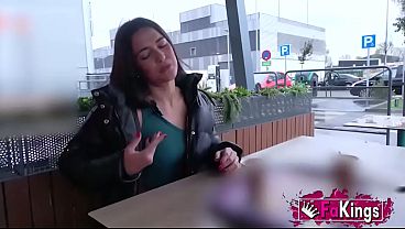 Las putas más calientes revelan sus fantasías antes de follar