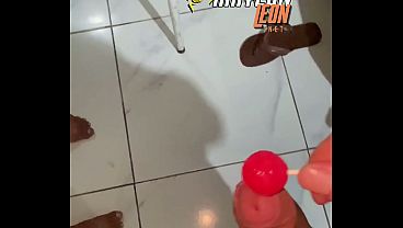 Pega tu pirulito y disfruta de esta paja caliente