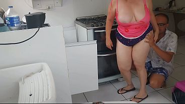 Vivi Guedez desafía a su amante a una follada salvaje con su culo enorme